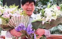 k8.com集团张董事长为雷总举办生日宴会